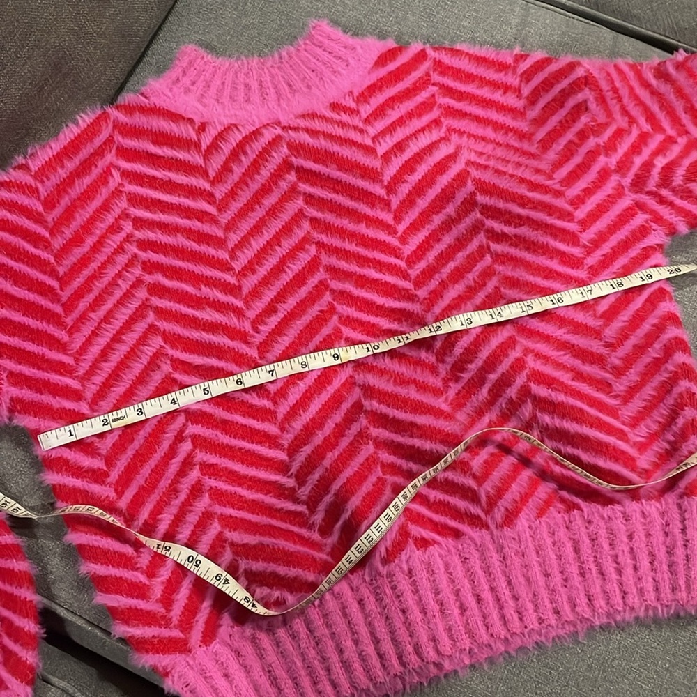 SUGAR LIPS Chevron Cheshire Eyelash Pink Red Crop Print Fuzzy Sweater - Size S - Picture 10 of 12